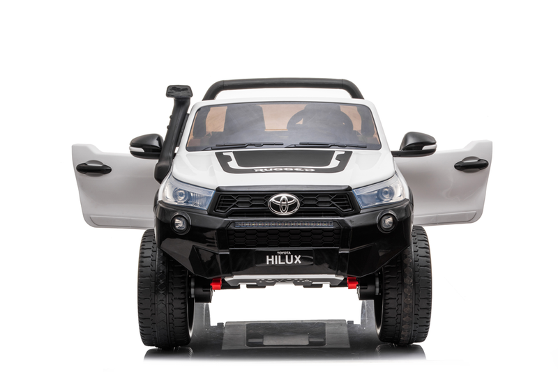 Load image into Gallery viewer, 24v x 14 Ah licensed 800 w 4x4 Toyota Hilux Kids Ride on Car White
